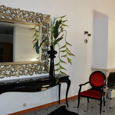 Casa Cortes Em Melgaco *