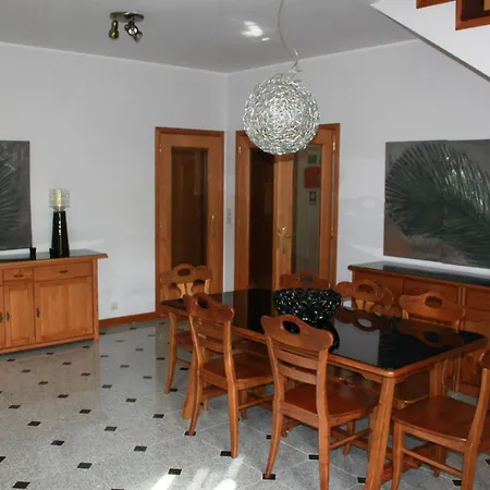 Casa Cortes Em Melgaco Holiday home *